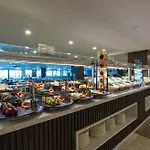 The X Hotel 5*