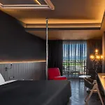 The X Hotel