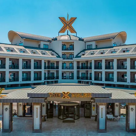The X ホテル
