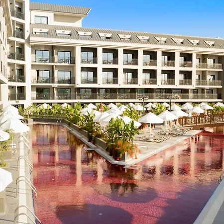 The X מלון באלאק