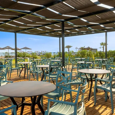 מלון The X באלאק