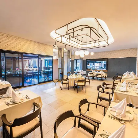 The X Hotel 5*