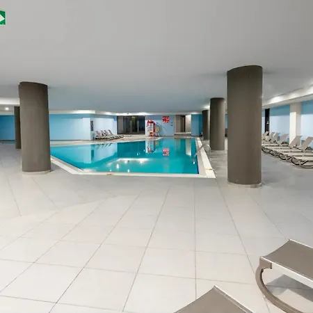 Hotel The X