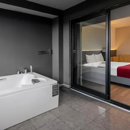 The X Hotel 5*