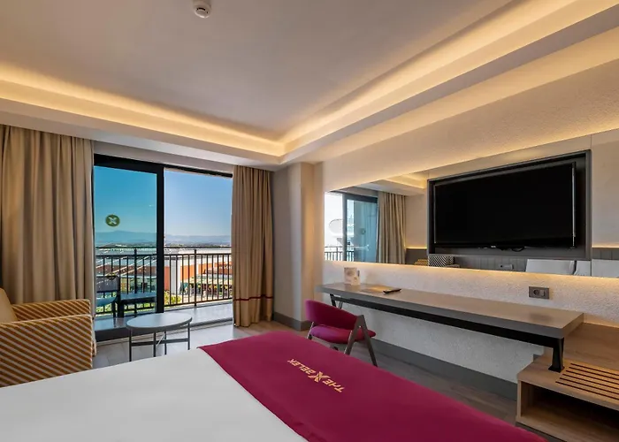 The X Hotel 5*