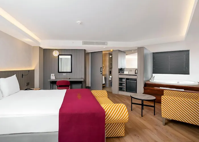 The X Hotel 5*